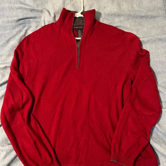 Banana Republic silk cashmere zip T sweater. Red. Mens medium. - Picture 2 of 9
